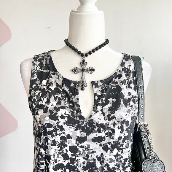 Ellen Tracy Black White Tank Top, Minimalist, Quiet Luxury, Office Siren, Medium - Picture 2 of 4